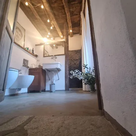 Pace Attraverso Gli Occhi Konukevi 3*