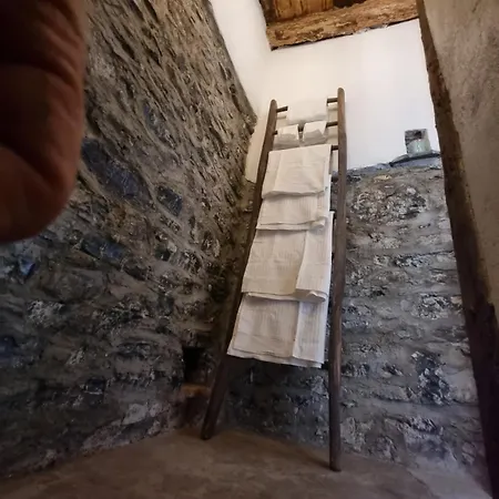 Pace Attraverso Gli Occhi Maison d'hôtes Perledo